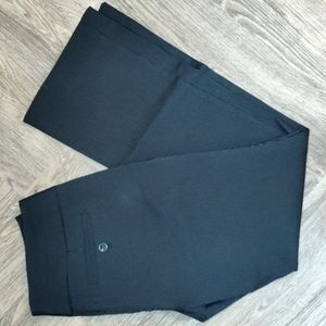 The Limited extra stretch dress pants size 6 Short